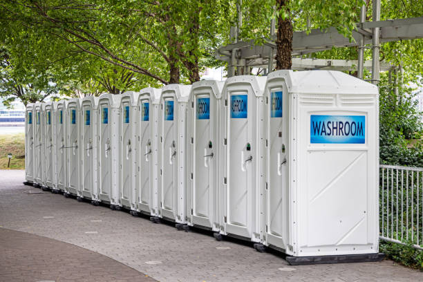 Portable Toilet Options We Offer in Floral City, FL