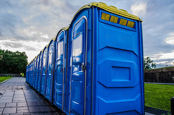 Portable Toilet Options We Offer in Floral City, FL